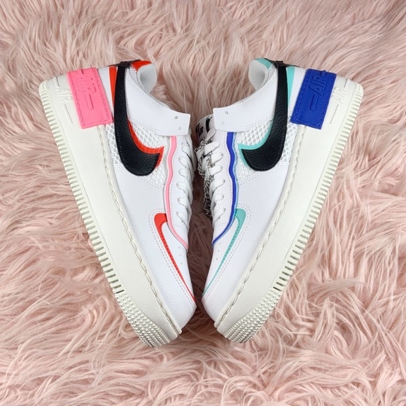 Nike Air Force 1 - Picture 2 of 5